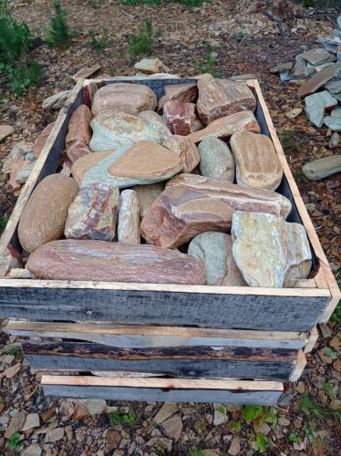 Златолит жёлтый, жёлто-зелёный глыбки и валуны для ланшафтного дизайна купить в Карасуке