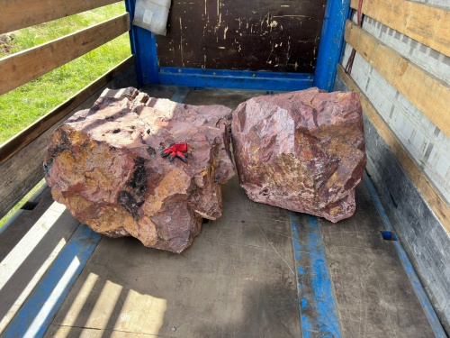 Ландшафтные глыбы красно-фиолетовые 200-1000 килограмм купить в Карасуке