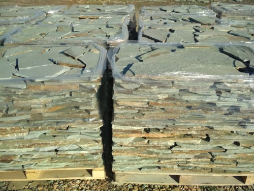 Плитняк златолит зелёный для цоколя, отмостки купить в Карасуке