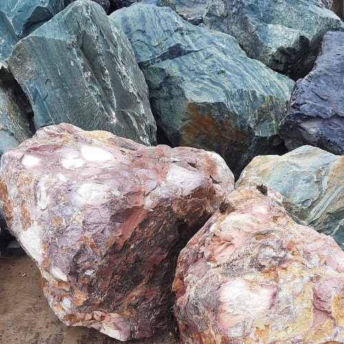 Ландшафтные глыбы красно-фиолетовые 200-1000 килограмм купить в Карасуке