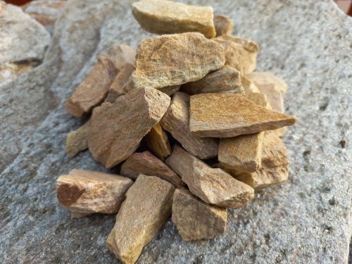 Златолит жёлтый декоративная каменная крошка купить в Карасуке