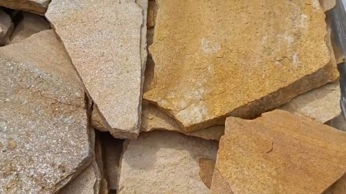 Плитняк златолит жёлтый для фасада 1,5-3 см купить в Карасуке