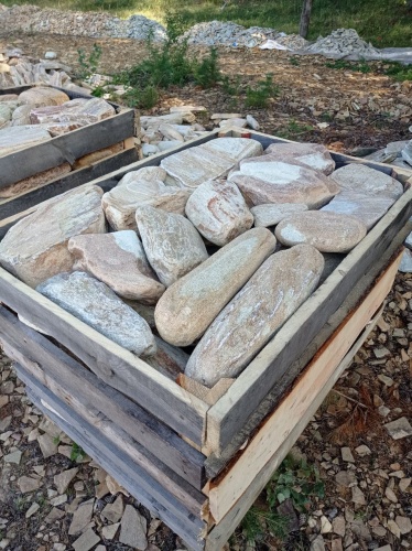 Златолит жёлтый, жёлто-зелёный глыбки и валуны для ланшафтного дизайна купить в Карасуке