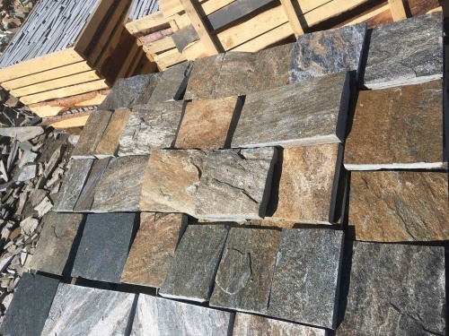 Плитка пилёная златолит Уральский для цоколя, отмостки купить в Карасуке