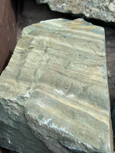 Ландшафтные глыбы зелёные 200-500 килограмм купить в Карасуке