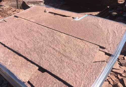 Плитняк лемезит бордовый для цоколя 1,5-2 см купить в Карасуке